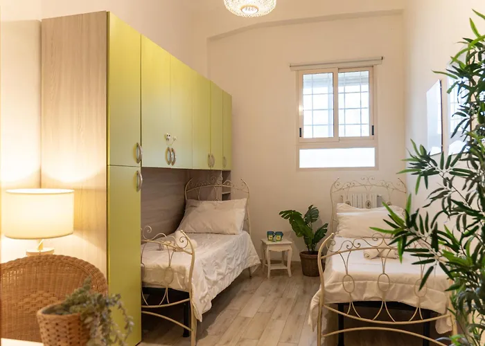 Oasi Corso Italia - Center *